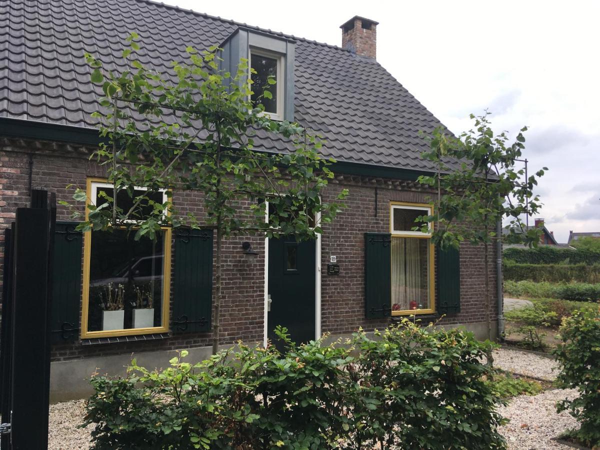 Vakantiehuis In Het Voorhuis Dommelen Bagian luar foto